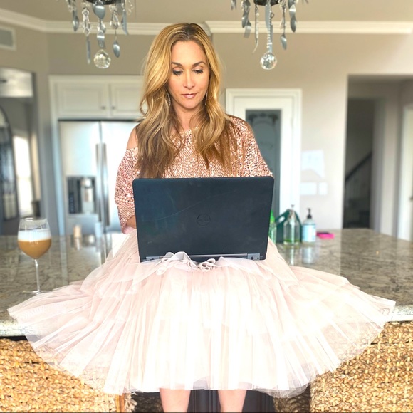 Meet your Posher, Hizzo - Picture 3 of 5